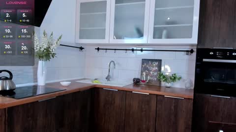 Snapshot of garden_flower chatting on 02/04/25, 09:17 Violla online show from 02/04/25, 09:17