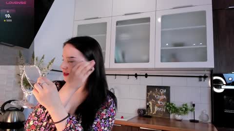 Snapshot of garden_flower chatting on 02/05/25, 03:13 Violla online show from 02/05/25, 03:13