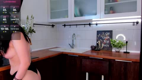 Snapshot of garden_flower chatting on 02/06/25, 06:51 Violla online show from 02/06/25, 06:51