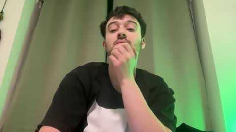 Snapshot of gargoyle_blog chatting on 01/08/25, 07:13 Gargoyle online show from 01/08/25, 07:13