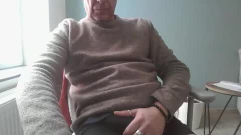 Snapshot of garou75 chatting on 02/21/26, 01:45 garou75 online show from 02/21/26, 01:45
