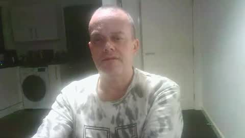 Snapshot of gary1862uk chatting on 11/23/25, 09:03 gary1862uk online show from 11/23/25, 09:03