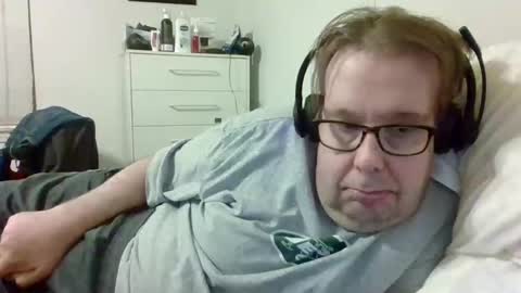 Gary online show from 10/06/25, 01:25