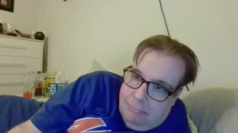 Snapshot of garyg930 chatting on 05/24/26, 01:21 Gary online show from 05/24/26, 01:21