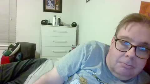 Snapshot of garyg930 chatting on 07/03/26, 01:23 Gary online show from 07/03/26, 01:23