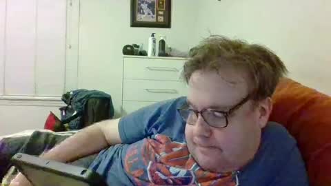 Snapshot of garyg930 chatting on 07/12/26, 12:56 Gary online show from 07/12/26, 12:56