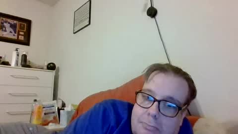 Snapshot of garyg930 chatting on 07/19/26, 12:58 Gary online show from 07/19/26, 12:58