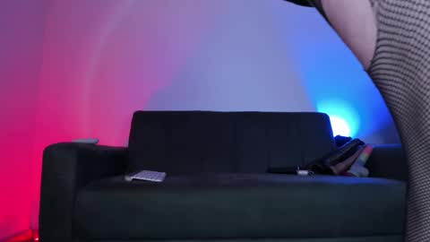  Usagi  online show from 11/27/25, 01:40