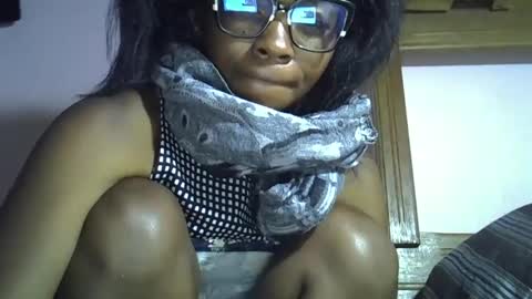 Snapshot of gasielah chatting on 01/23/25, 04:04 gasielah online show from 01/23/25, 04:04