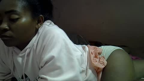 Snapshot of gasielah chatting on 02/26/25, 06:21 gasielah online show from 02/26/25, 06:21