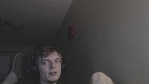 Snapshot of gasturfahe chatting on 12/23/24, 02:13 gasturfahe online show from 12/23/24, 02:13