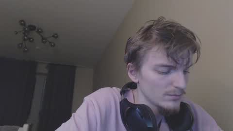 Snapshot of gasturfahe chatting on 02/04/25, 12:29 gasturfahe online show from 02/04/25, 12:29