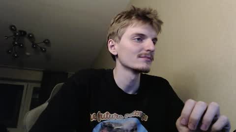 Snapshot of gasturfahe chatting on 09/13/25, 11:15 gasturfahe online show from 09/13/25, 11:15