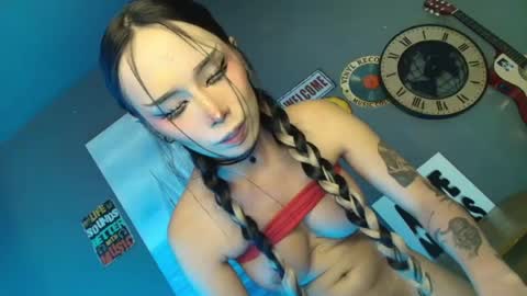Snapshot of gata_salvaje22 chatting on 07/04/26, 01:39 Anya online show from 07/04/26, 01:39