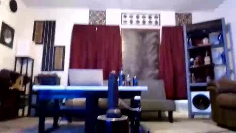 Snapshot of gatewaylaptop2019 chatting on 10/26/25, 04:13 gatewaylaptop2019 online show from 10/26/25, 04:13