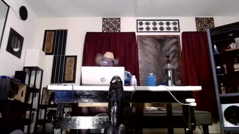 Snapshot of gatewaylaptop2019 chatting on 11/28/25, 09:12 gatewaylaptop2019 online show from 11/28/25, 09:12