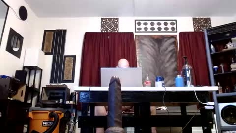 Snapshot of gatewaylaptop2019 chatting on 11/30/25, 06:12 gatewaylaptop2019 online show from 11/30/25, 06:12