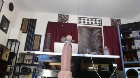 Snapshot of gatewaylaptop2019 chatting on 02/23/26, 06:05 gatewaylaptop2019 online show from 02/23/26, 06:05