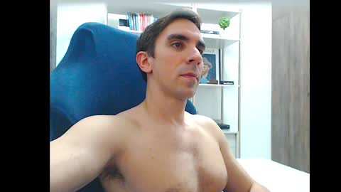gatosarado23 online show from 10/11/25, 04:33