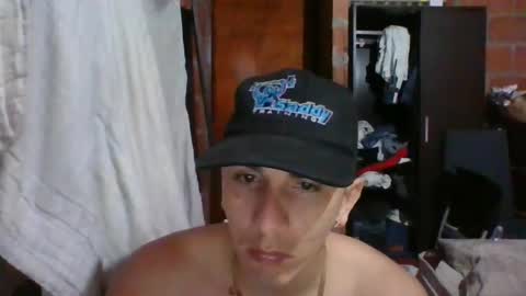 Snapshot of gattitosexy_95 chatting on 01/13/25, 12:51 gattitosexy_95 online show from 01/13/25, 12:51