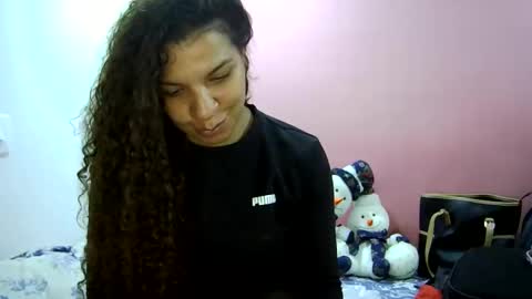 gatubelahotxxx online show from 12/23/25, 04:43