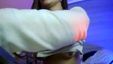 Snapshot of gatubelahotxxx chatting on 07/01/26, 04:58 gatubelahotxxx online show from 07/01/26, 04:58
