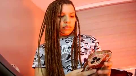 Snapshot of gatubelahotxxx chatting on 07/22/26, 02:25 gatubelahotxxx online show from 07/22/26, 02:25