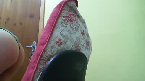 Monique online show from 12/31/24, 10:01