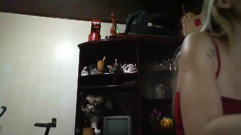 Monique online show from 02/10/25, 03:24