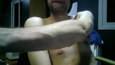 gauchors21 online show from 11/15/25, 03:04