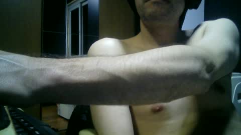 Snapshot of gauchors21 chatting on 07/19/26, 03:21 gauchors21 online show from 07/19/26, 03:21