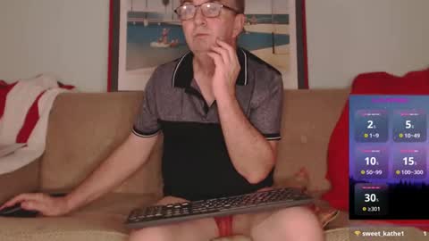 Snapshot of gavinfriend chatting on 12/23/24, 02:28 Garry online show from 12/23/24, 02:28