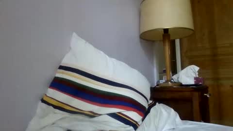 Snapshot of gay27400 chatting on 05/24/26, 01:05 Gay38 online show from 05/24/26, 01:05