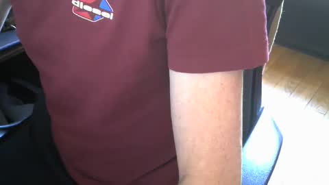 Snapshot of gay_slave_on_cam chatting on 03/05/25, 12:11 gay slave on cam online show from 03/05/25, 12:11