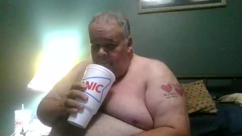 Snapshot of gaydaddy48 chatting on 07/17/26, 02:18 Kenny online show from 07/17/26, 02:18