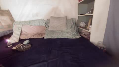 gayrobbin online show from 10/08/25, 09:51