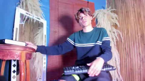 HAN online show from 12/21/25, 08:54