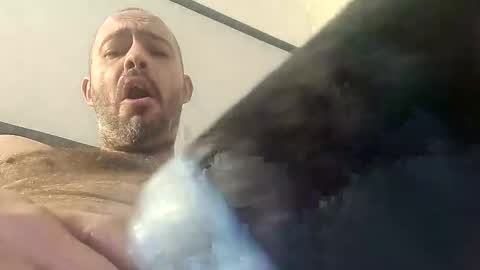 gazg1984 online show from 01/01/25, 06:37