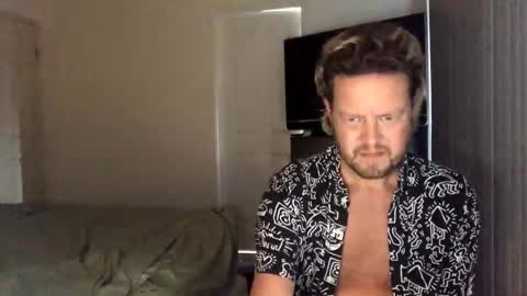 Snapshot of gcsurfer81 chatting on 12/13/24, 07:25 gcsurfer81 online show from 12/13/24, 07:25