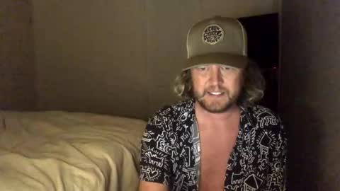 Snapshot of gcsurfer81 chatting on 09/24/25, 08:28 gcsurfer81 online show from 09/24/25, 08:28