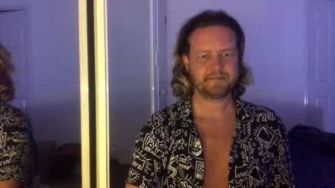 Snapshot of gcsurfer81 chatting on 11/03/25, 08:48 gcsurfer81 online show from 11/03/25, 08:48