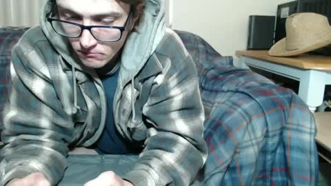 Snapshot of gdanch chatting on 01/09/25, 07:18 G online show from 01/09/25, 07:18