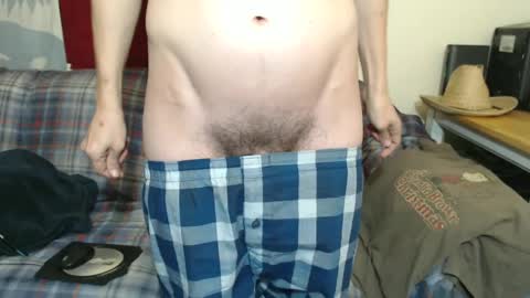 Snapshot of gdanch chatting on 01/13/25, 07:10 G online show from 01/13/25, 07:10