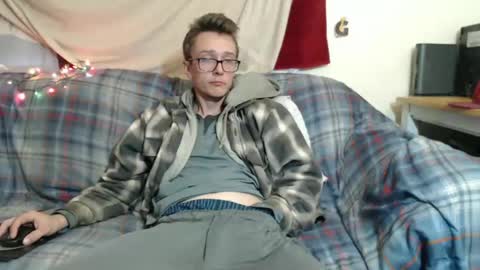 Snapshot of gdanch chatting on 01/24/25, 06:25 G online show from 01/24/25, 06:25