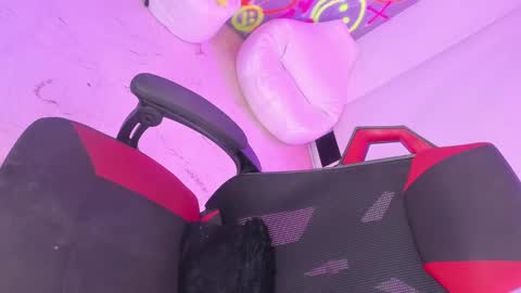 Snapshot of geanna_rose chatting on 12/21/24, 11:11 geanna_rose online show from 12/21/24, 11:11