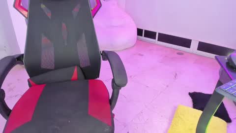 Snapshot of geanna_rose chatting on 01/09/25, 09:27 geanna_rose online show from 01/09/25, 09:27