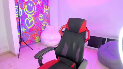 Snapshot of geanna_rose chatting on 01/17/25, 11:06 geanna_rose online show from 01/17/25, 11:06