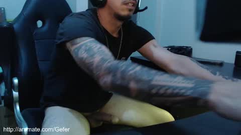 Snapshot of gefeeer chatting on 11/06/25, 12:55 gefeeer online show from 11/06/25, 12:55