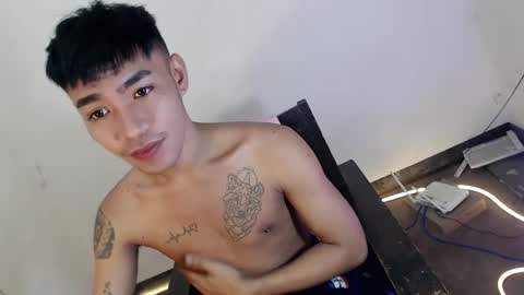 Snapshot of gelluxxx chatting on 03/22/26, 08:34 gelo online show from 03/22/26, 08:34