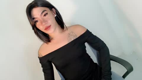 Snapshot of gelluxxx chatting on 07/18/26, 10:30 gelo online show from 07/18/26, 10:30